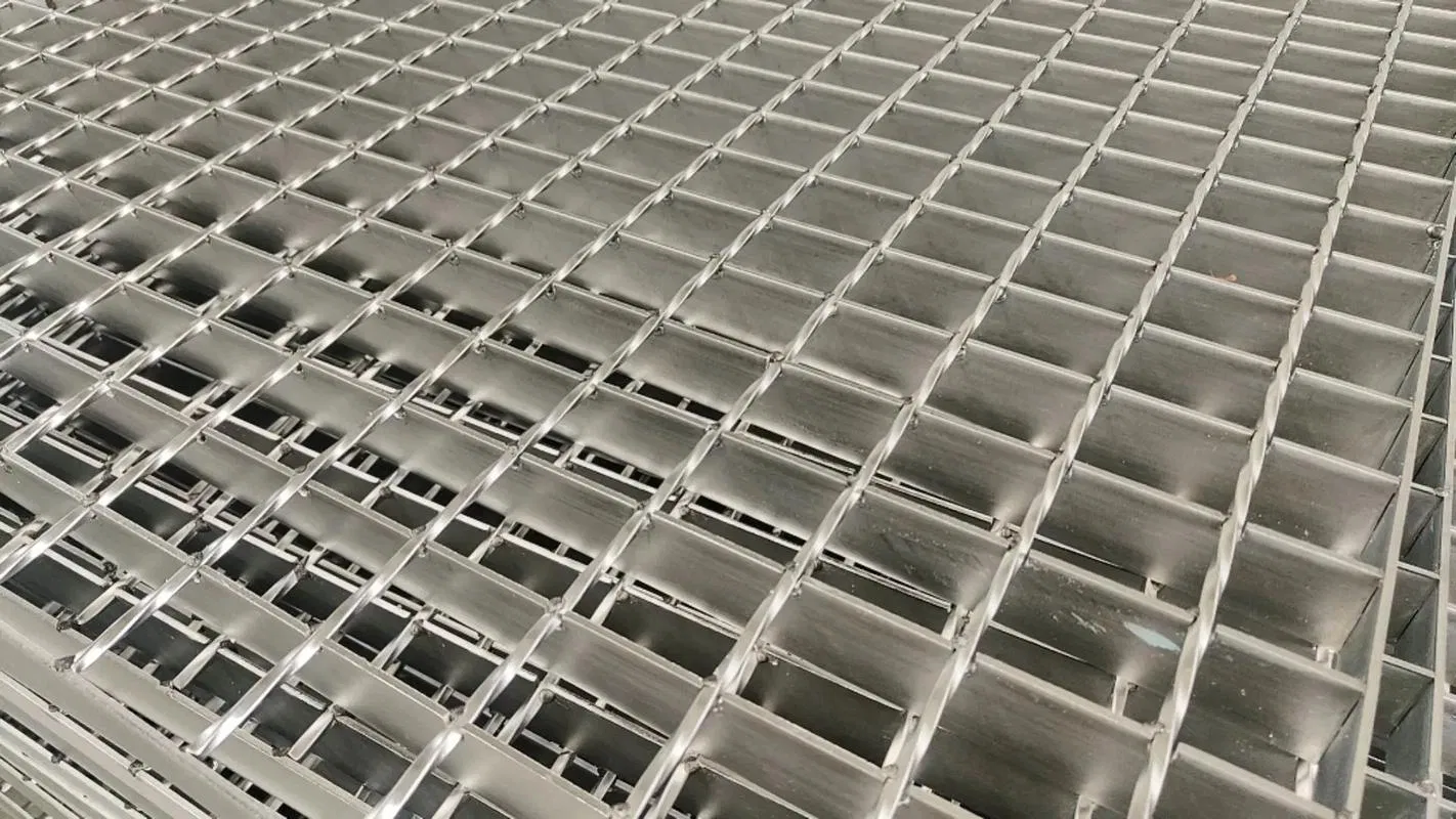 Easy Maintenance Platform Compound Forge Welded Bar Type Stainless Steel Gully Grating Suppliers Mesh Grating