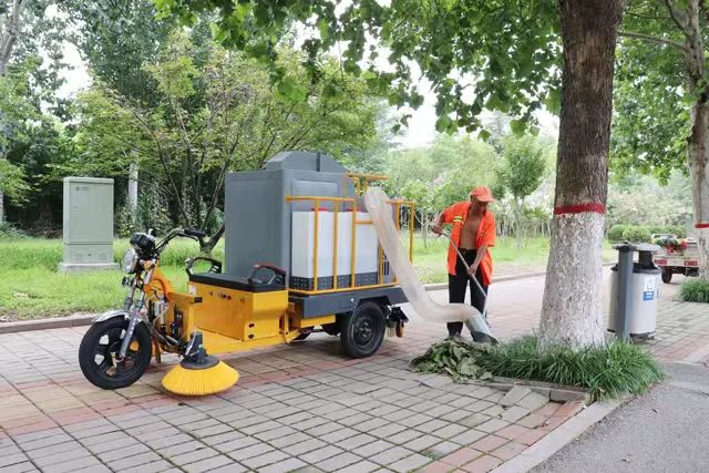 by-T6 Small Driving Type Leaf Collection and Sweeping Tricycle Fuel and Electric for Sale