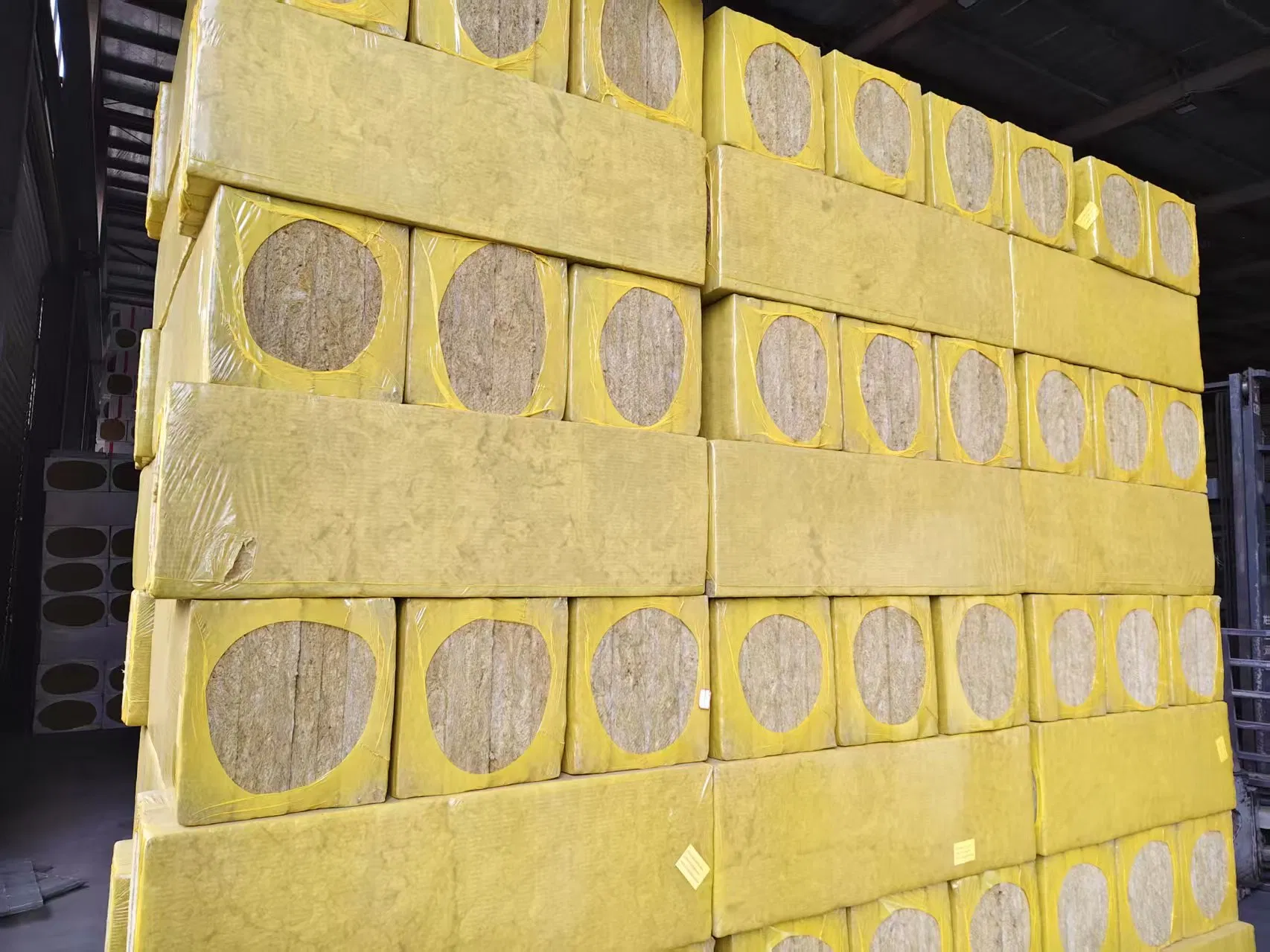 China Factory Building Material Sound and Heat Insulation Rockwool Board