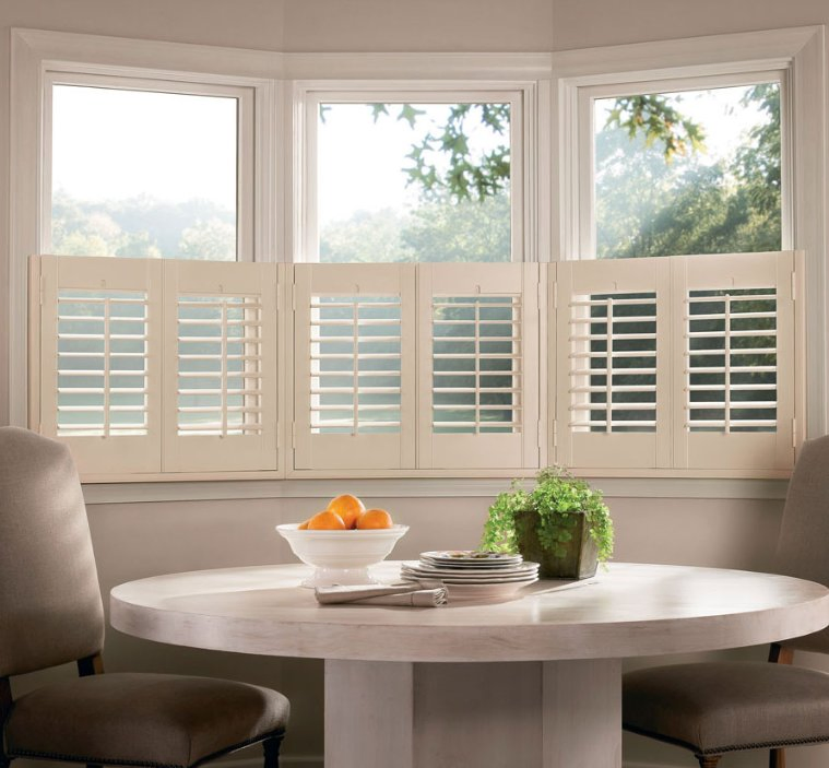 Elegant Wooden Plantation Shutters for Living Room and Kitchen