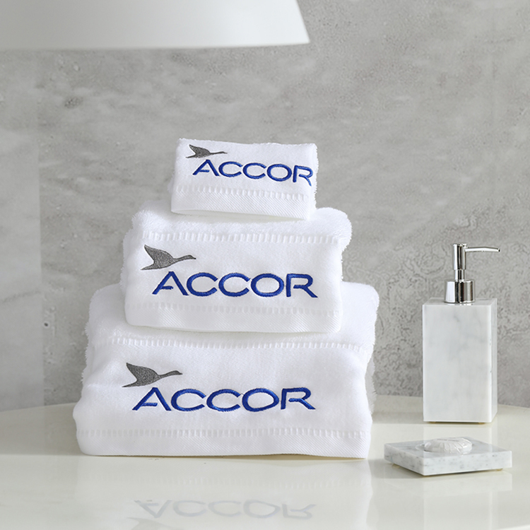 Luxury Hotel Soft Good Night White Cotton Towel
