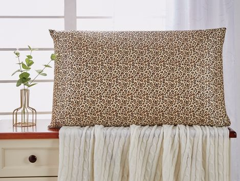 China Customized Pure Mulberry Silk Pillowcase with Hidden Zipper, King Size Printing Design, Animal