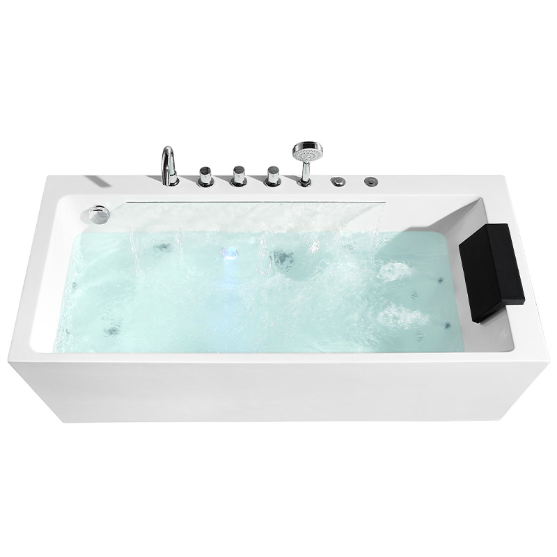 Ванна акриловая с гидромассажем и водопадом