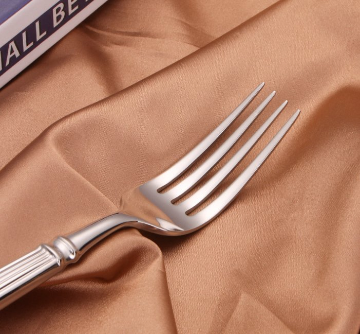 Luxury 4 Piece Wedding Flatware Set Stainless Steel Royal Cutlery Set Elegant