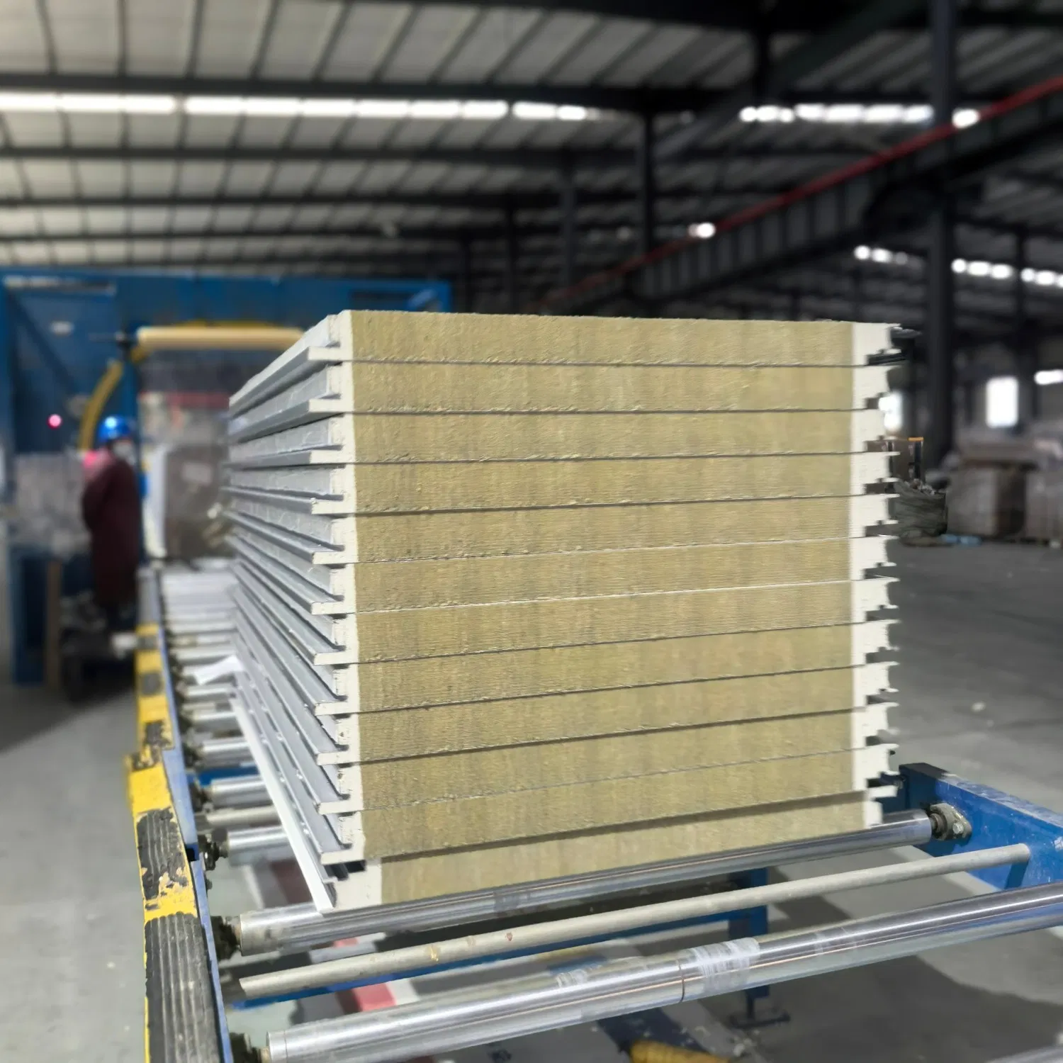 Acoustic Rock Wool Insulated Sandwich Panel with Lightweight Exterior Wall CE Standard Factory Price