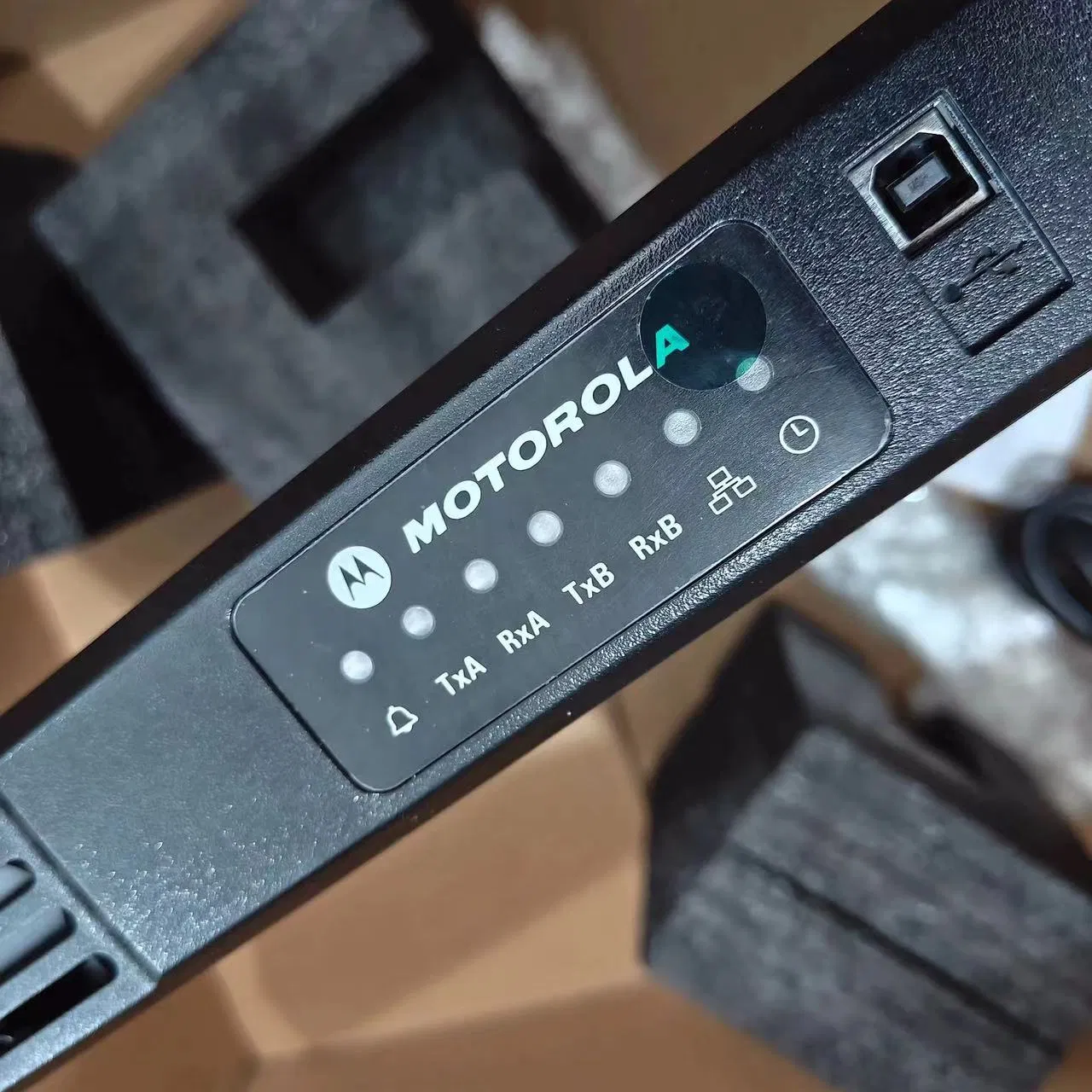 Ретранслятор SLR5500 UHF/VHF 50Вт для Mototrbo