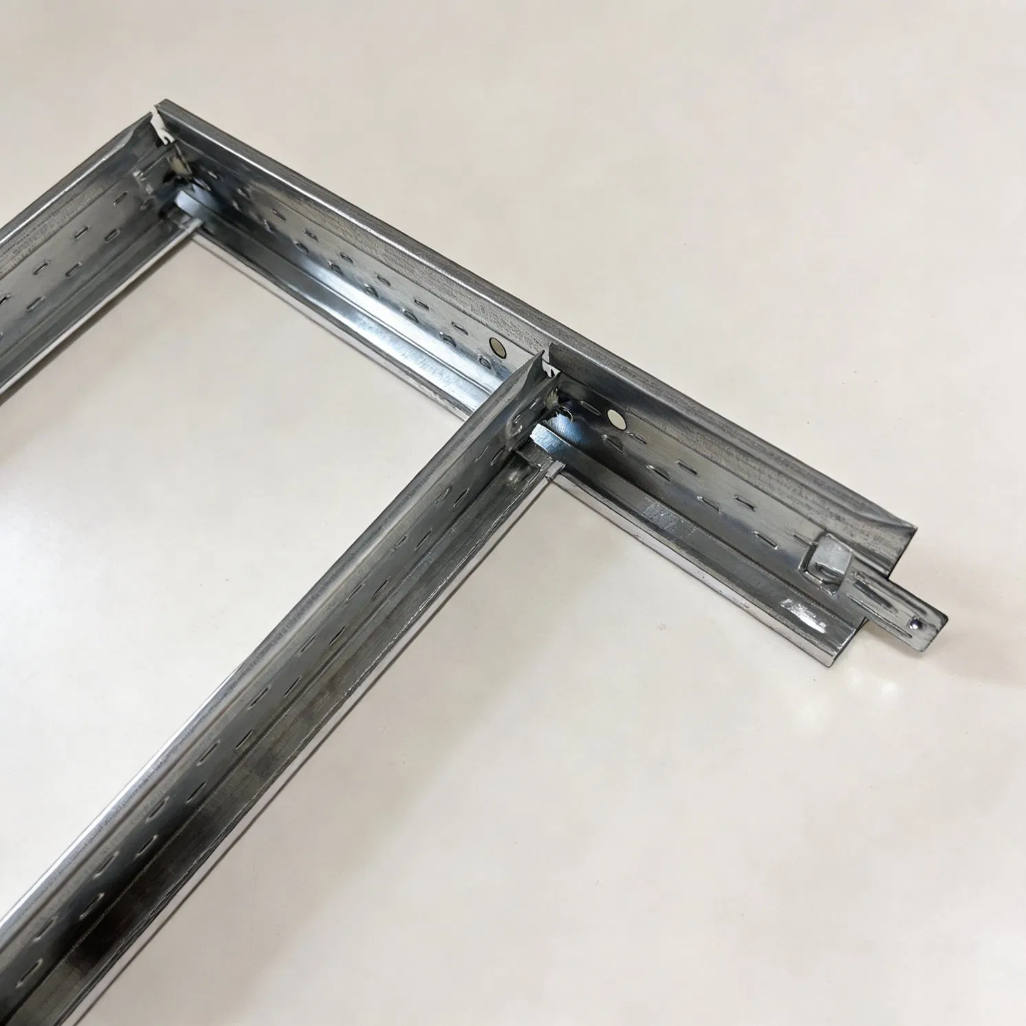 T-Grid & Suspension System/Suspended Ceiling T-Grid Sinosky