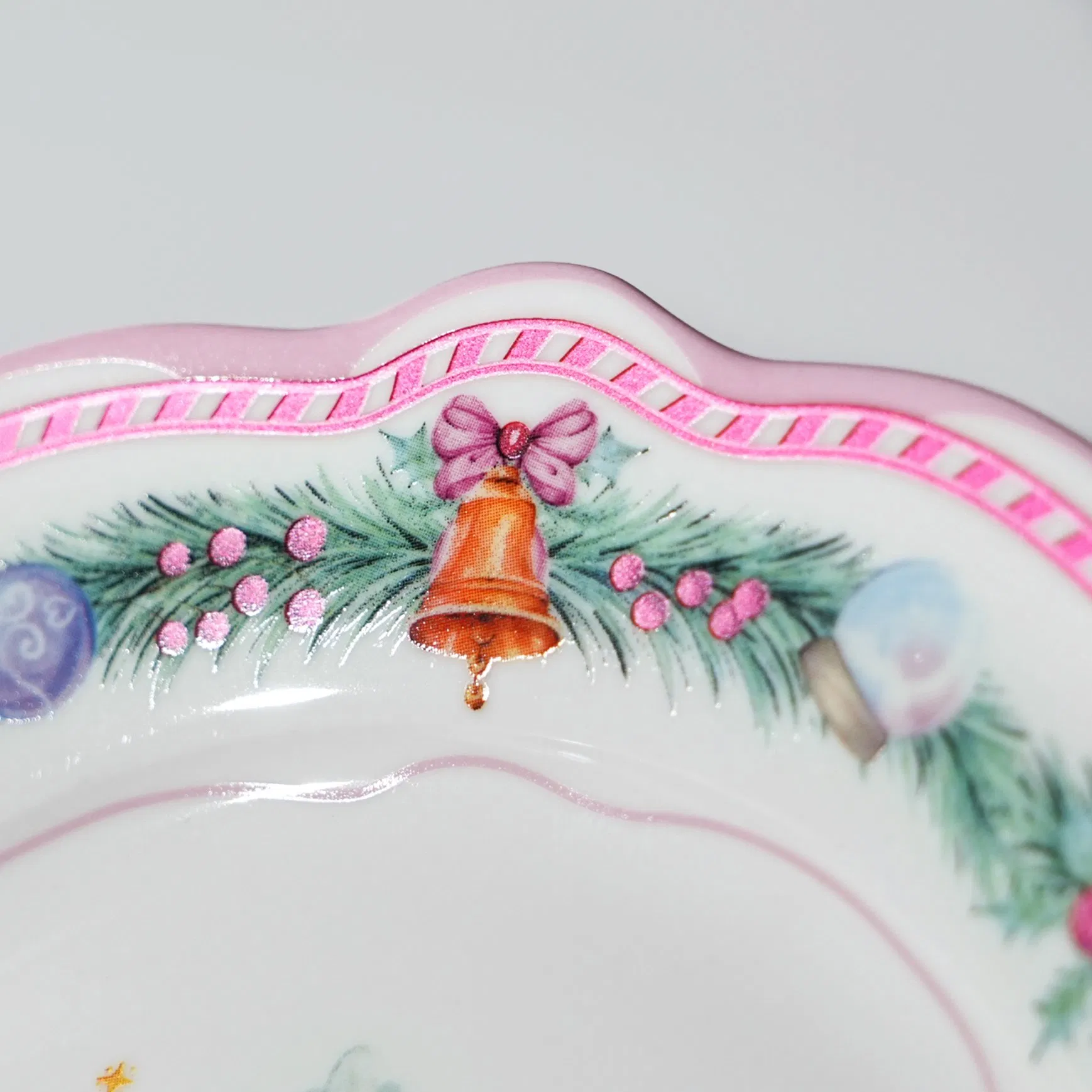 20PCS Christmas Day Jingle Bell Ceramic Dinner Plate Tableware Porcelain Dinnerware Set