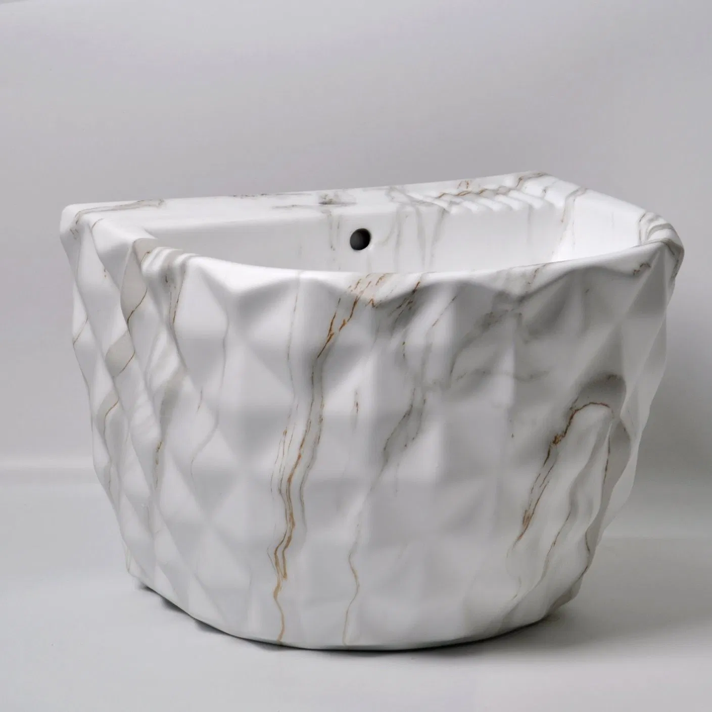 Senhang Hanging Round Shape Ceramic Hand Wash Basin for Bathrooms Oval Wall Hung Basin