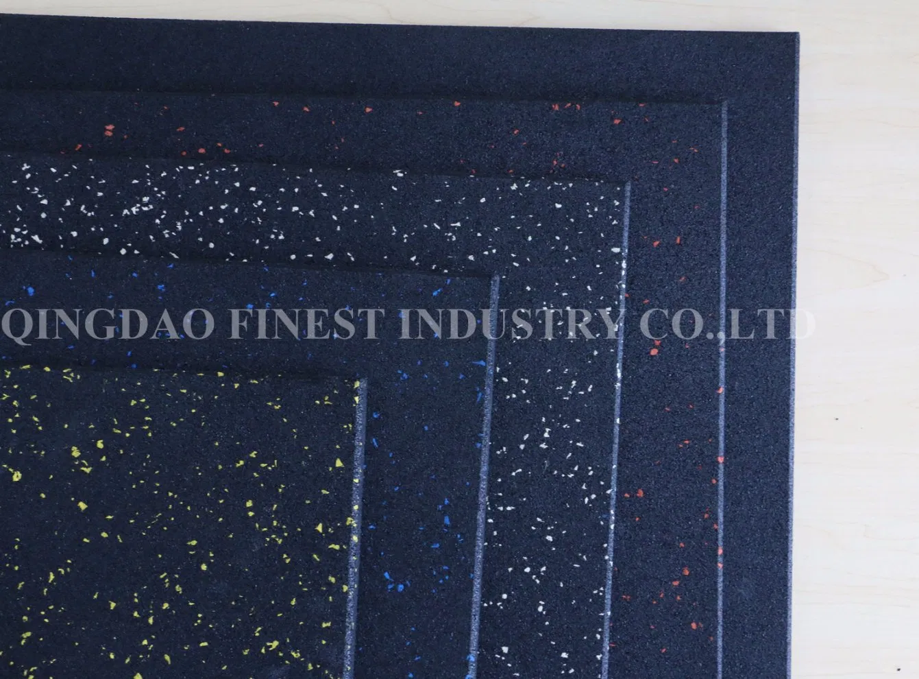 1m X 1m X 15mm Size Commercial Rubber Gym Floor Tile with High Density Tile Weight 13.8kg