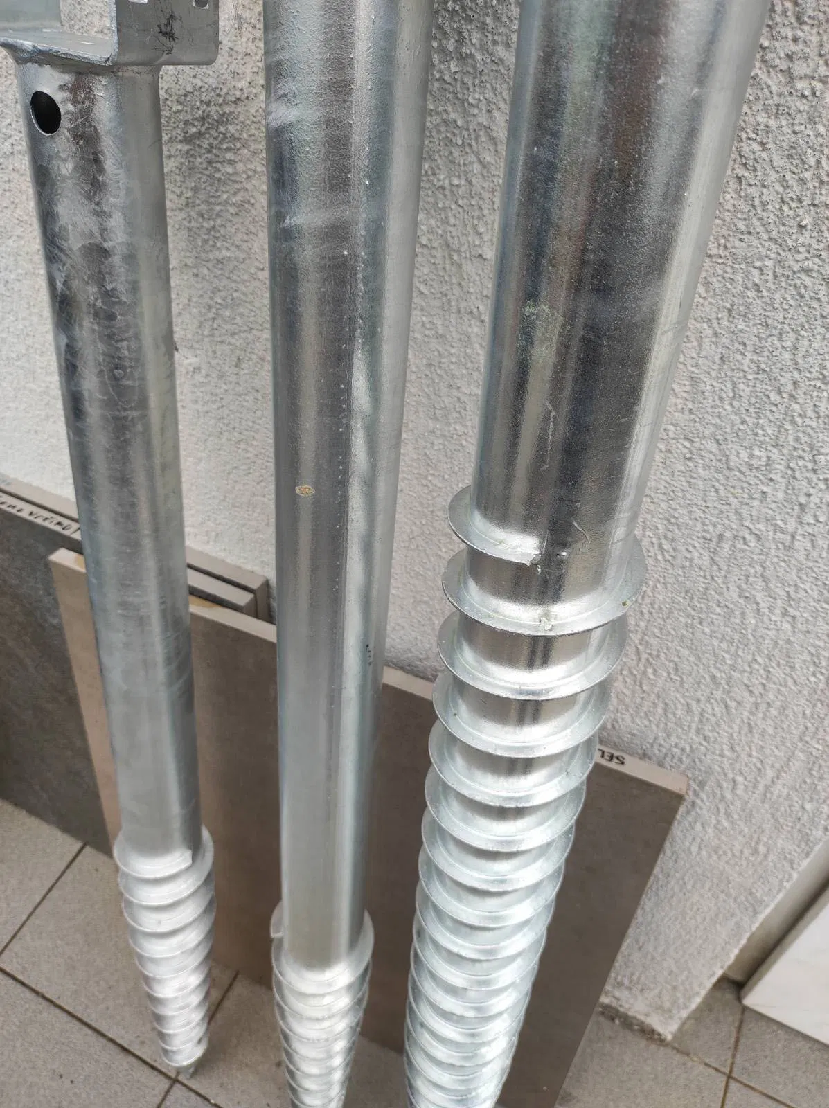 Винтовой анкер 1300 мм для солнечных панелей