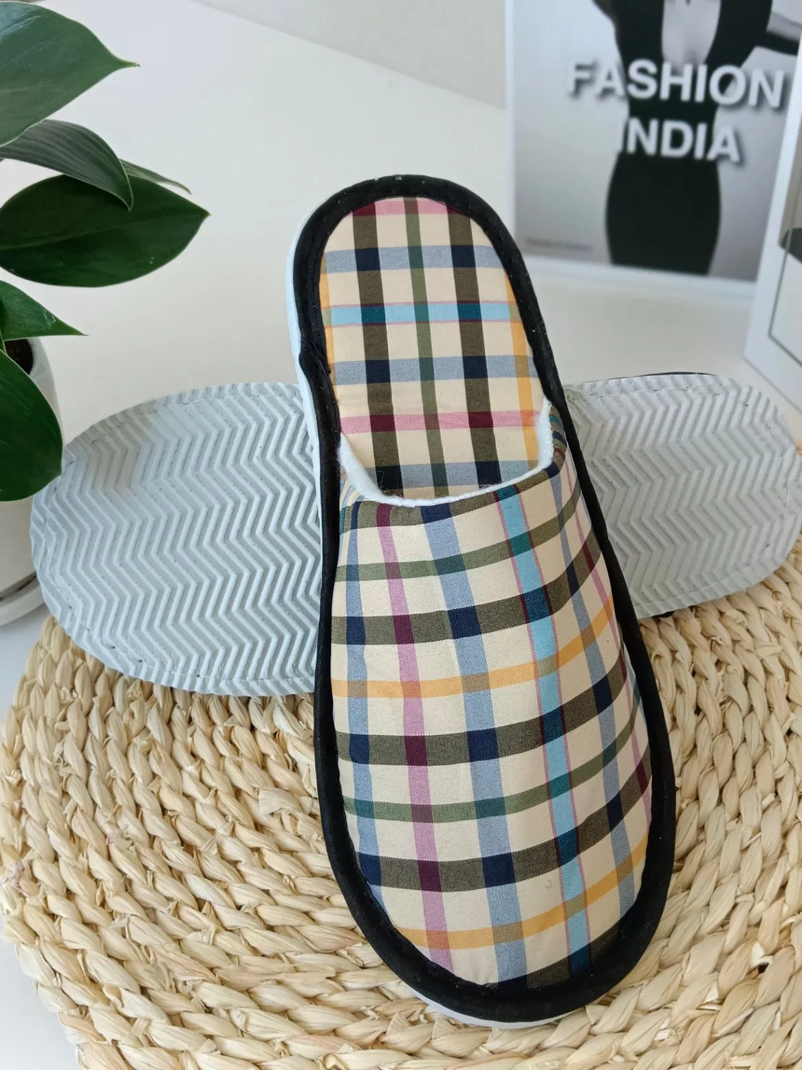 Figured Cloth Indoor Slipper Figured Cloth Printing Fabric EVA Hotel Guestroom Bathroom Disposable SPA Slipper Hotel Amenities Hotel Disposable Slipper