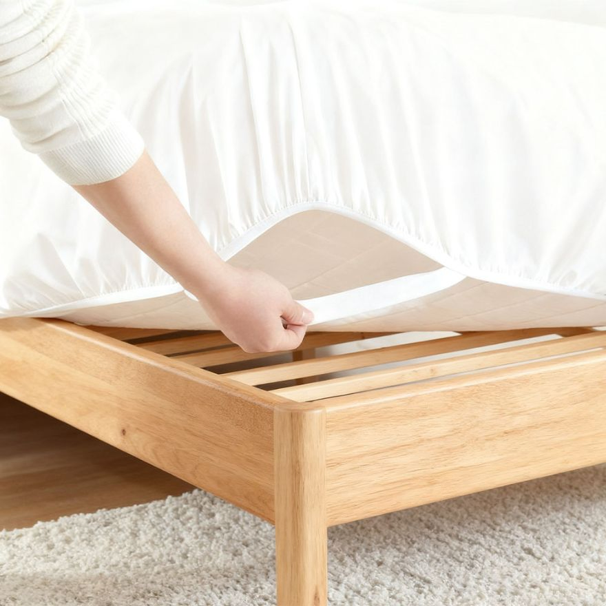 Machine Washable Cooling Waterproof Home Use Soft Breathable Easy to Install Bed Cover Mattress Cover