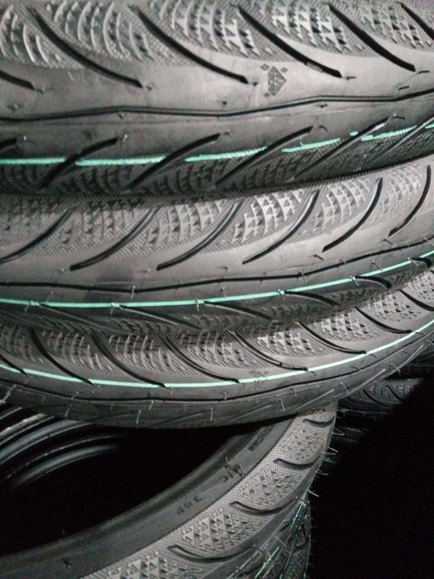 Шина внедорожная для мотоцикла 2.25-17, 2.50-17, 2.50-18, 2.75-18