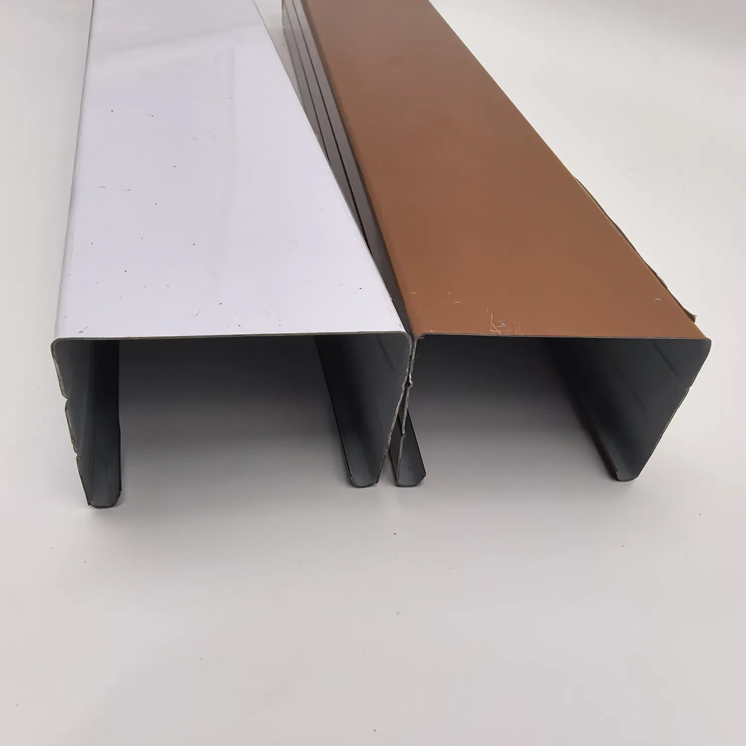 Two-Tone Aluminum Curtain Rail for Stylish Dual-Layer Systems