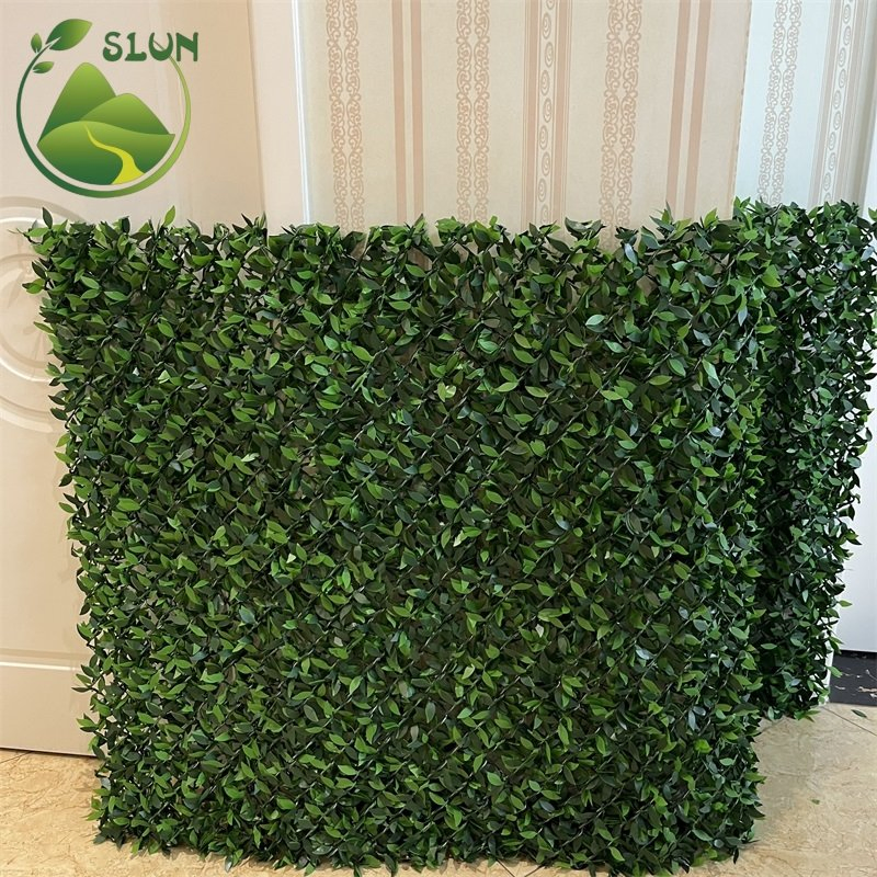 Outdoor Garden Grass Fence Synthetic Turf Fence with Wire Quality High Protecting Privacy Plastic Product Galvanized Iron Wire