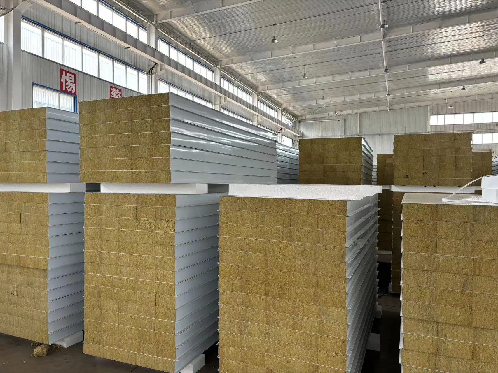 Medical Food Workshop Mechanism Rock Wool Purification Board Color Steel Sandwich Panel