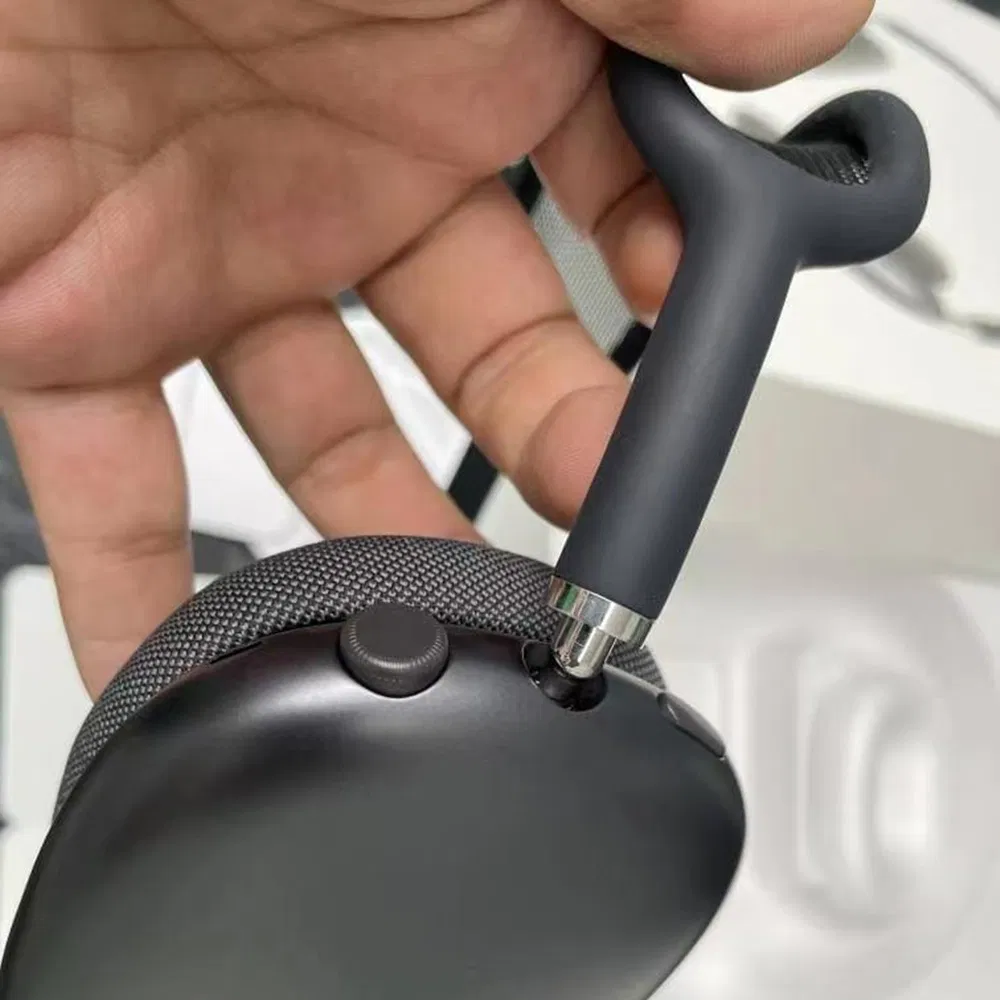 Беспроводные наушники MAX с шумоподавлением