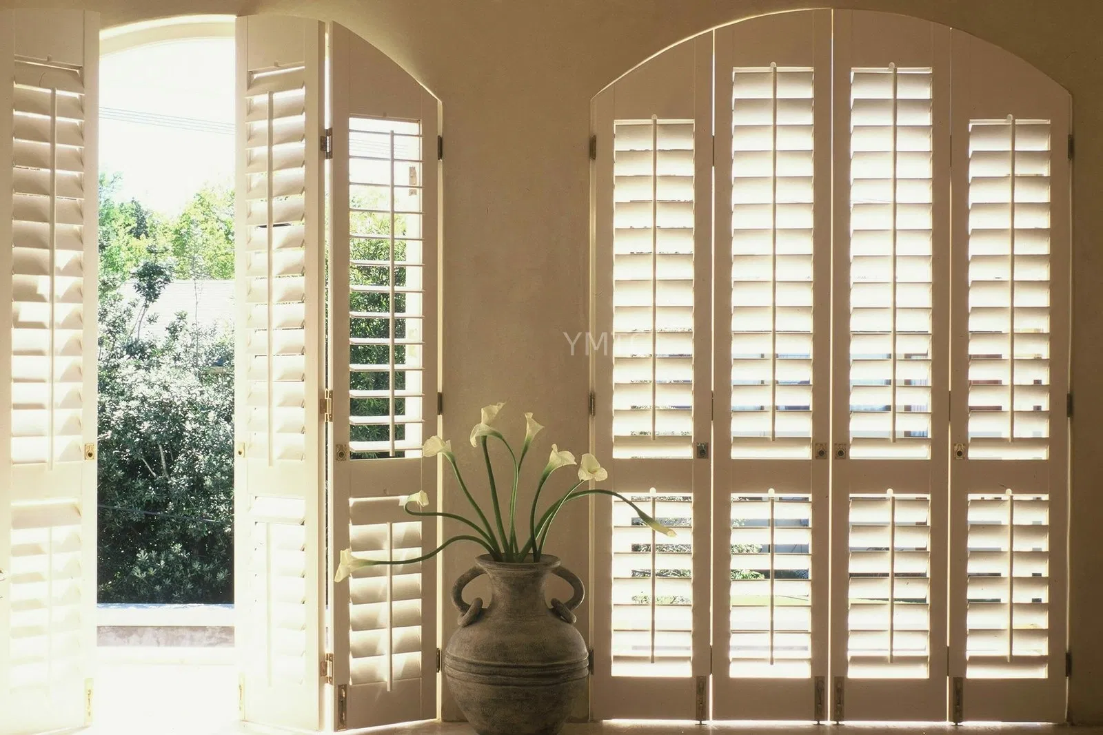 White 1810mm*1800mm Adjustable Paulownia Wood Window Plantation Shutters