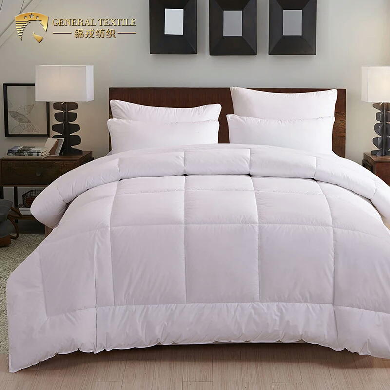 Autumn Winter Polyester Hollow Fiber Mricofiber Filled Quilt/Duvet