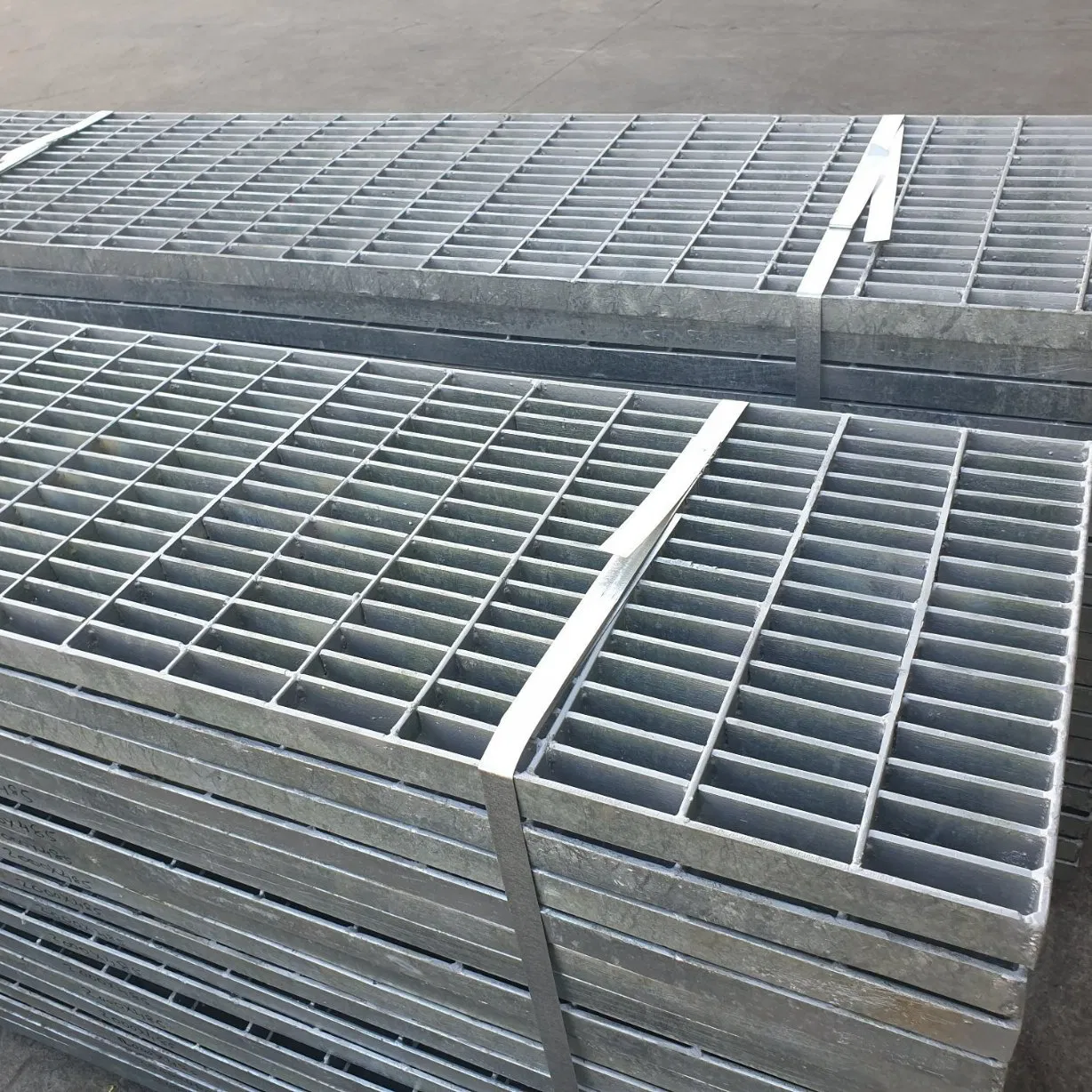 5'*10' Steel Grating Walkway Driveway Steel Grate Floor Drain Stainless Steel Grating Welded by Machine ISO