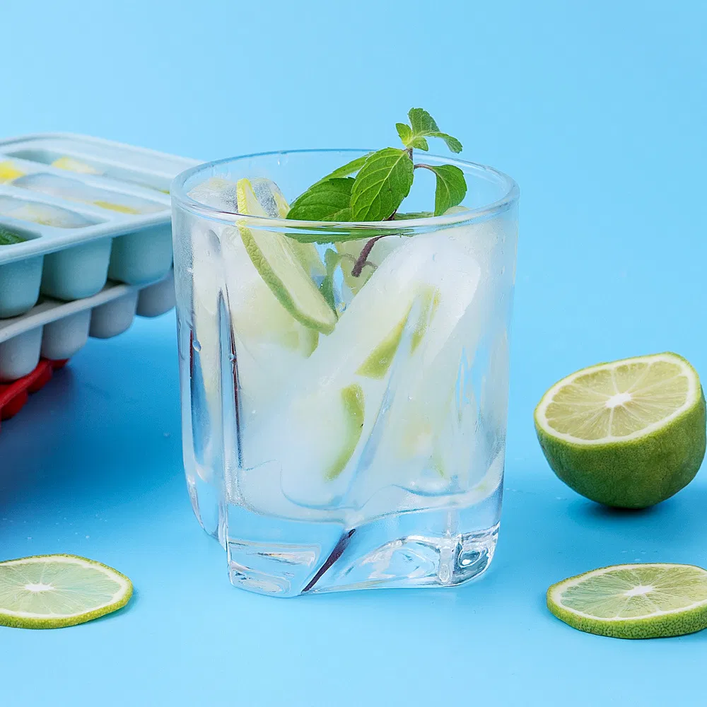 Форма для льда в виде палочек для бутылок