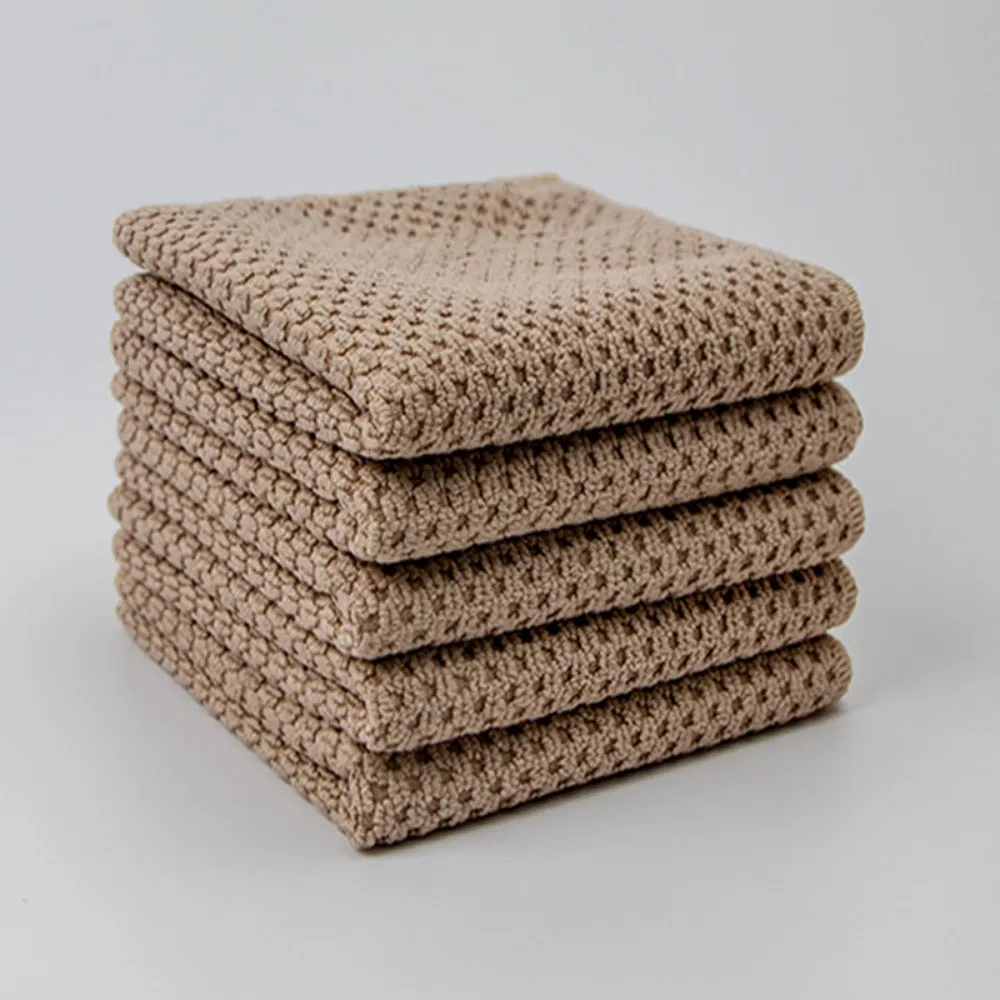 Warm Coral Fleece Towels 300-600 GSM Perfect for Cold Weather Use