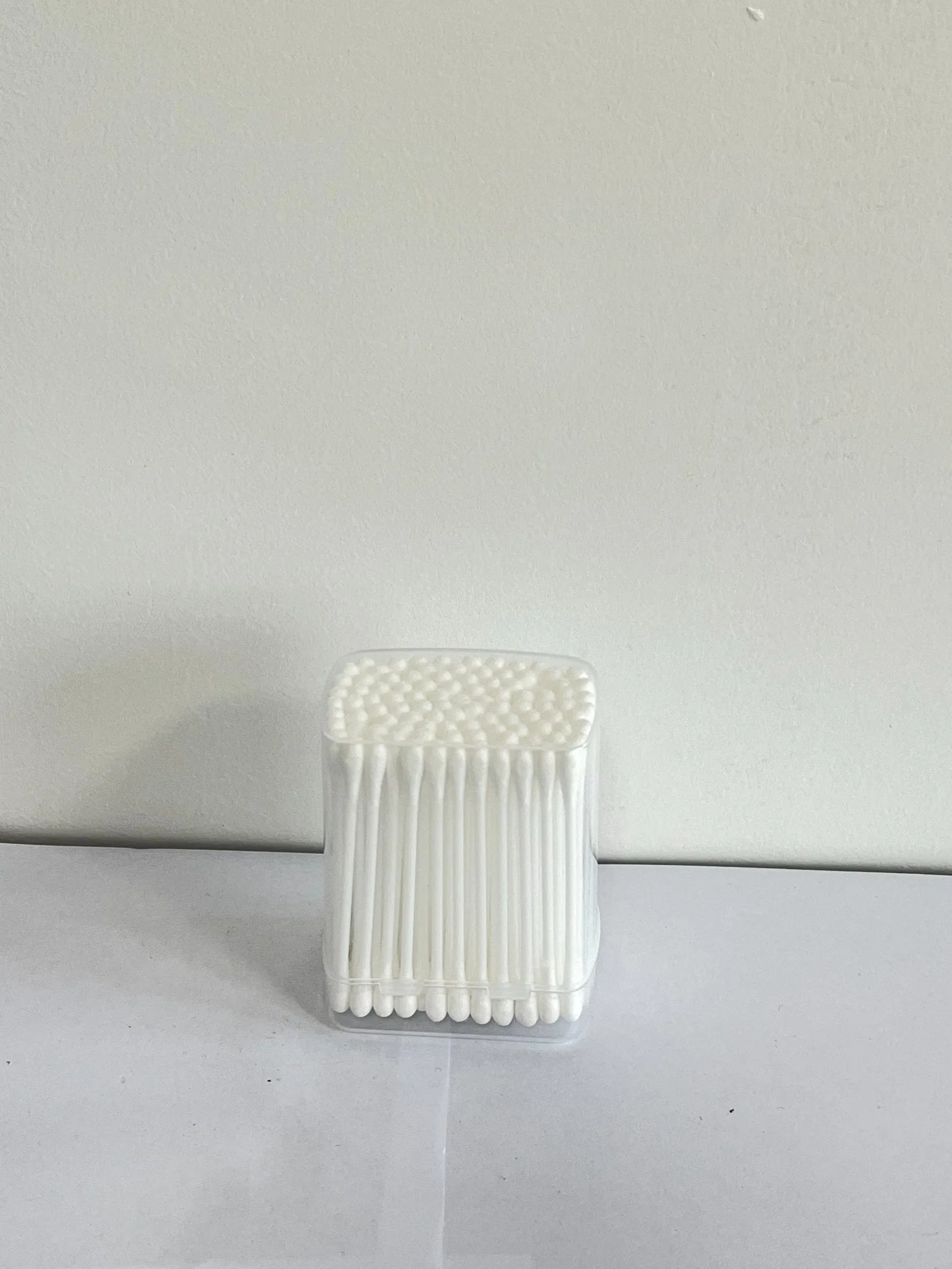 Excellent Smooth Plastic Stick Double Head Cotton Swabs for Home Daily Use