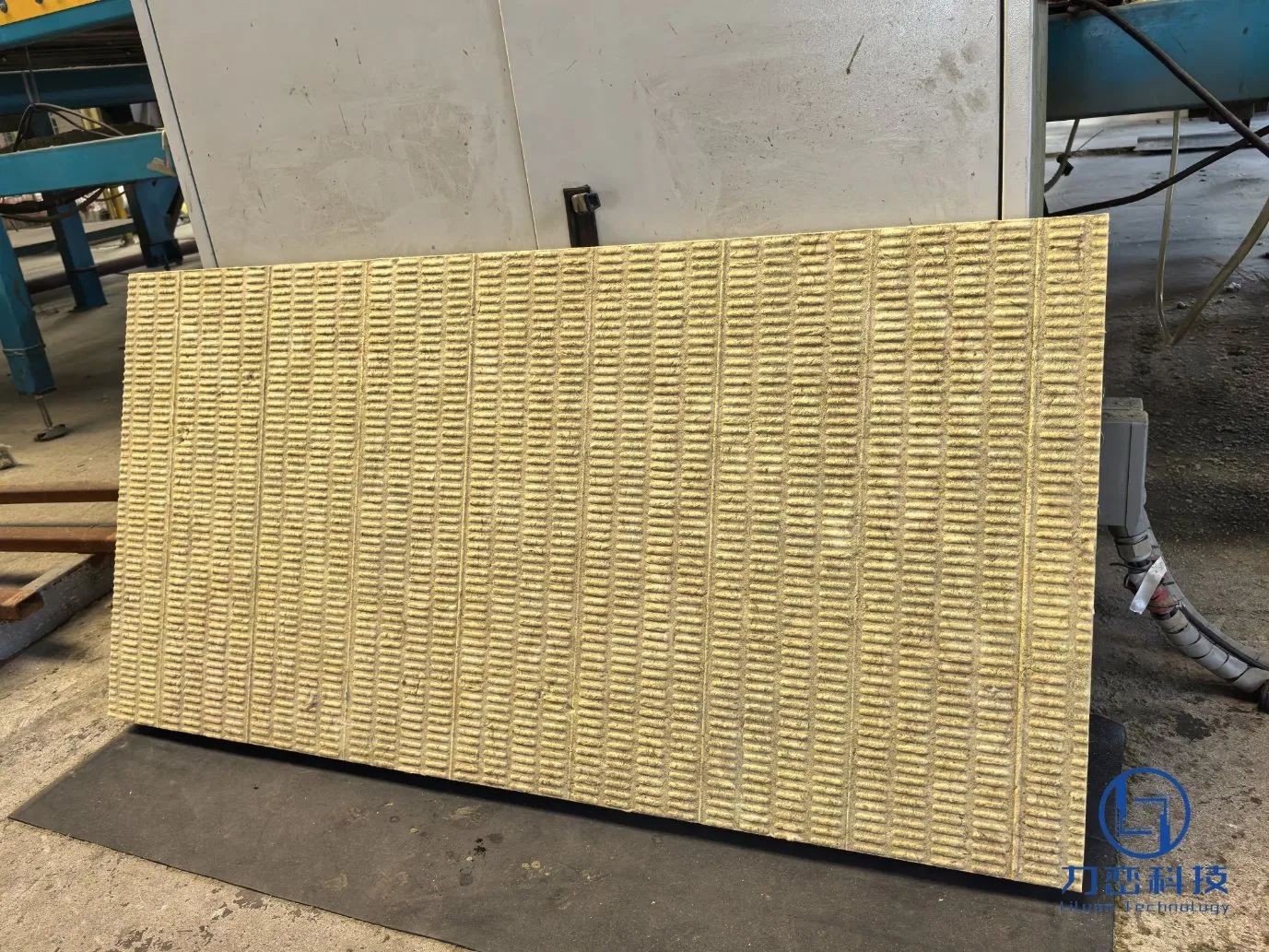 Rockwool Rock Wool for Soundproof Panels Building Material Ceiling Roof Wall Fireproof Insulation Rockwool Sound Absorbing Material Stone Wool Mineral Wool