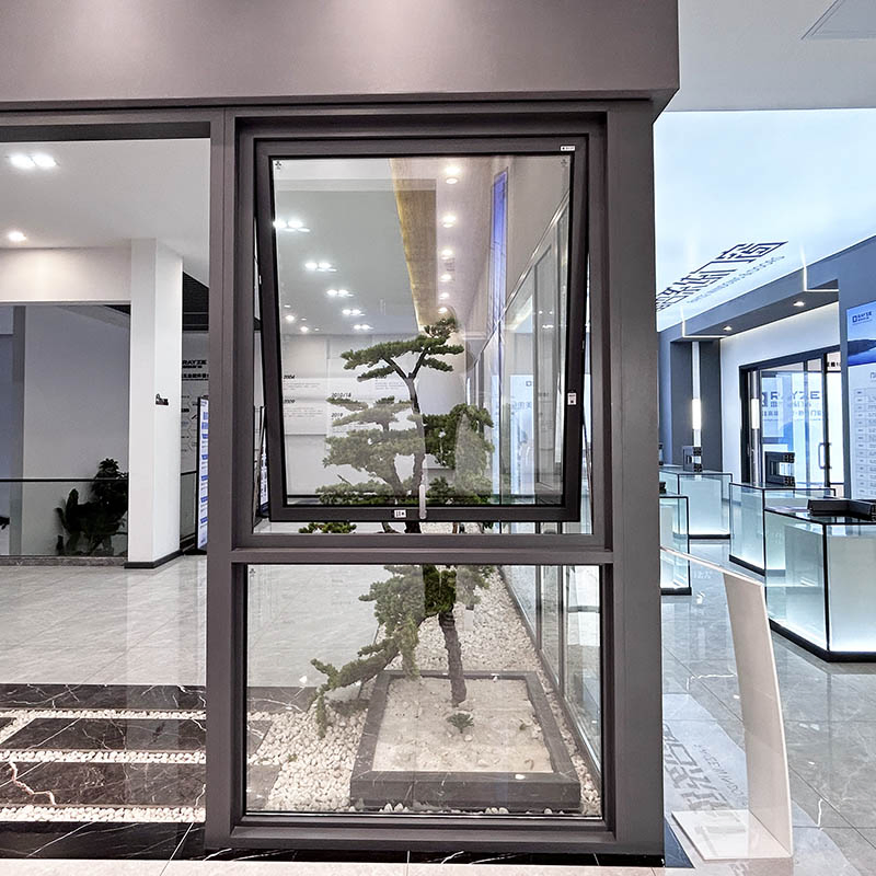 Алюминиевое окно-маркиза с двойным остеклением