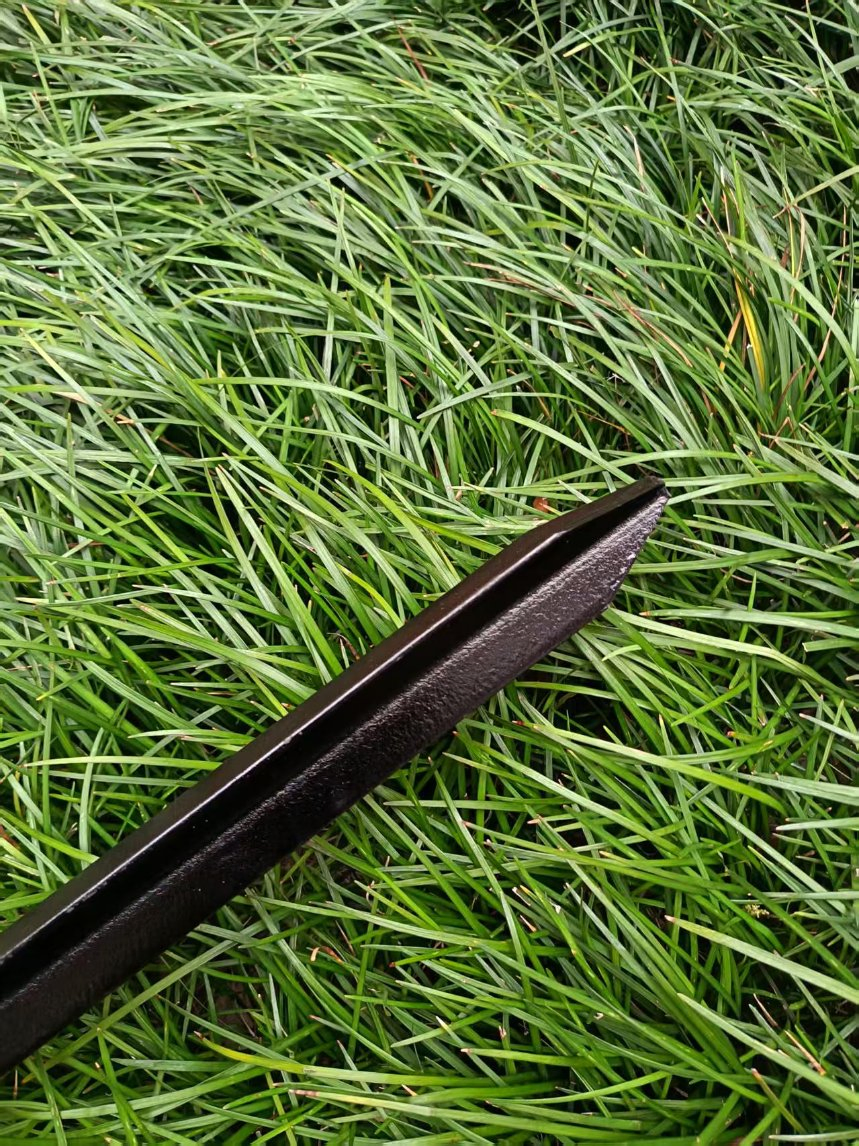 6FT Heavy Duty Steel T-Post for Chain Link and Barbed Wire