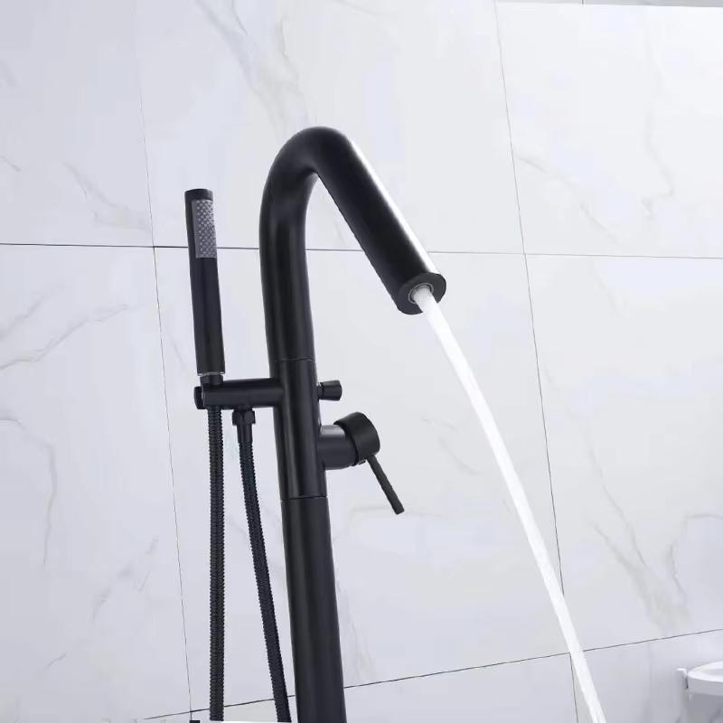 Brass Body Freestanding Bathtub Faucet