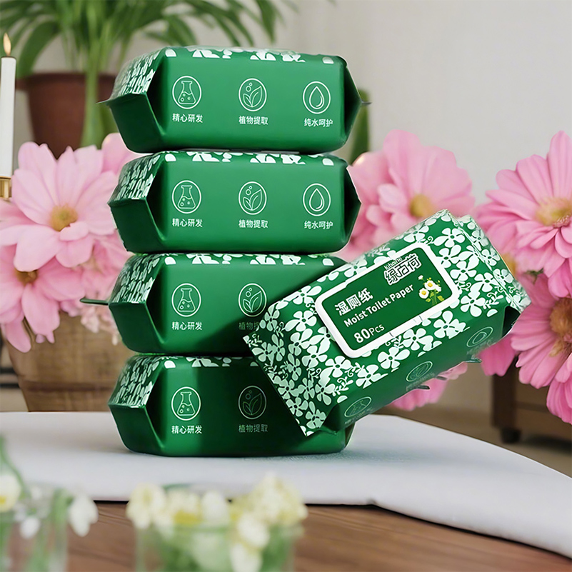 Wholesale Eco-Friendly Disposable Thick Flushable Biodegradable Household Cleansing Wet Toilet Wipes