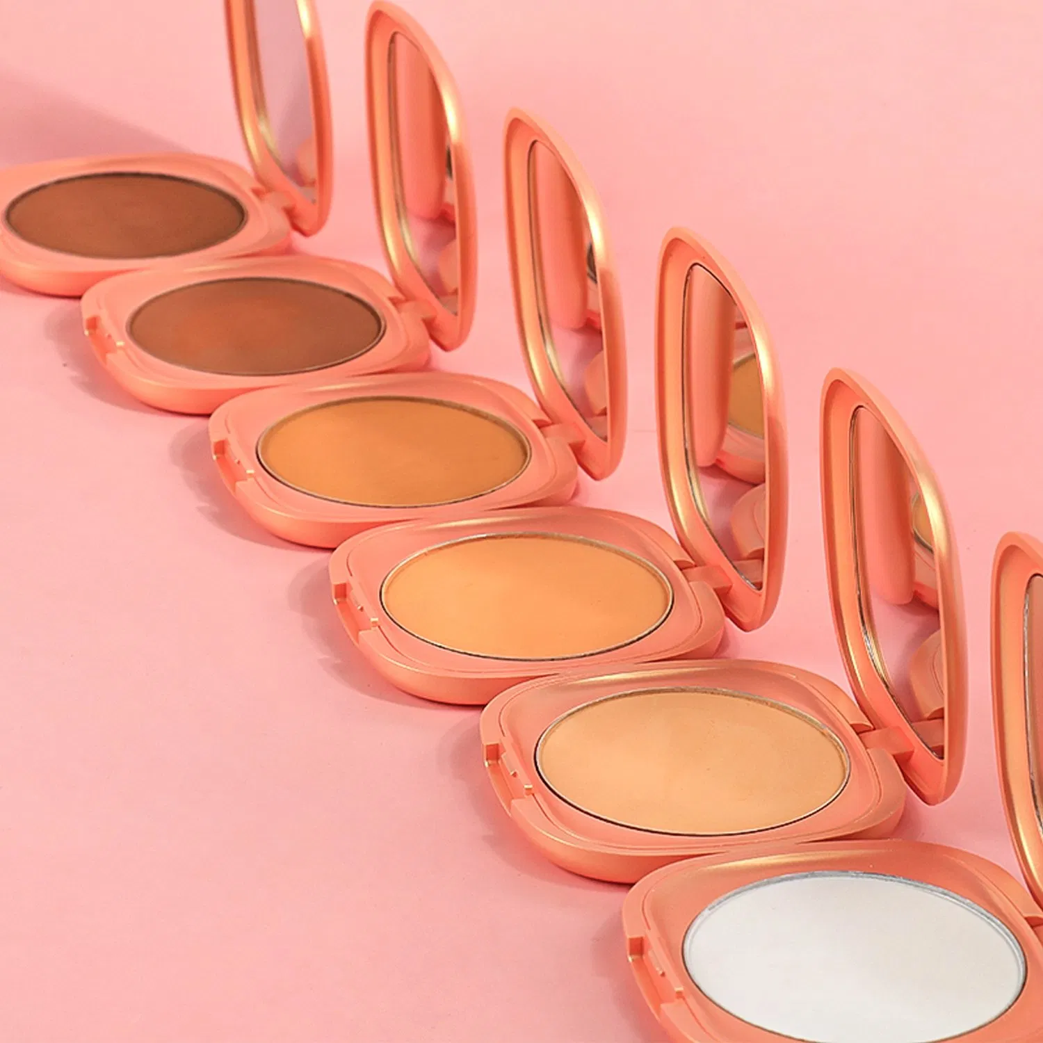 High Quality Oil Control Vegan Compact Powder Waterproof Full Coverage Matte Pressed Powder No Logo
