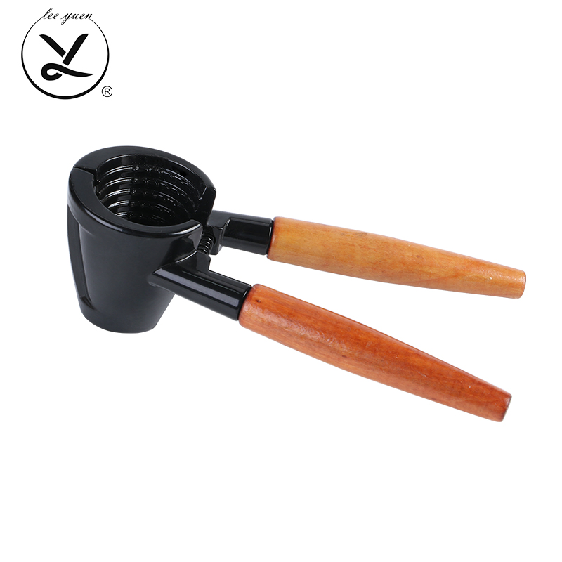 Kitchen Tool Walnut Cracker for Pecans Hazelnut Walnuts Plier Opener Nut Cracker