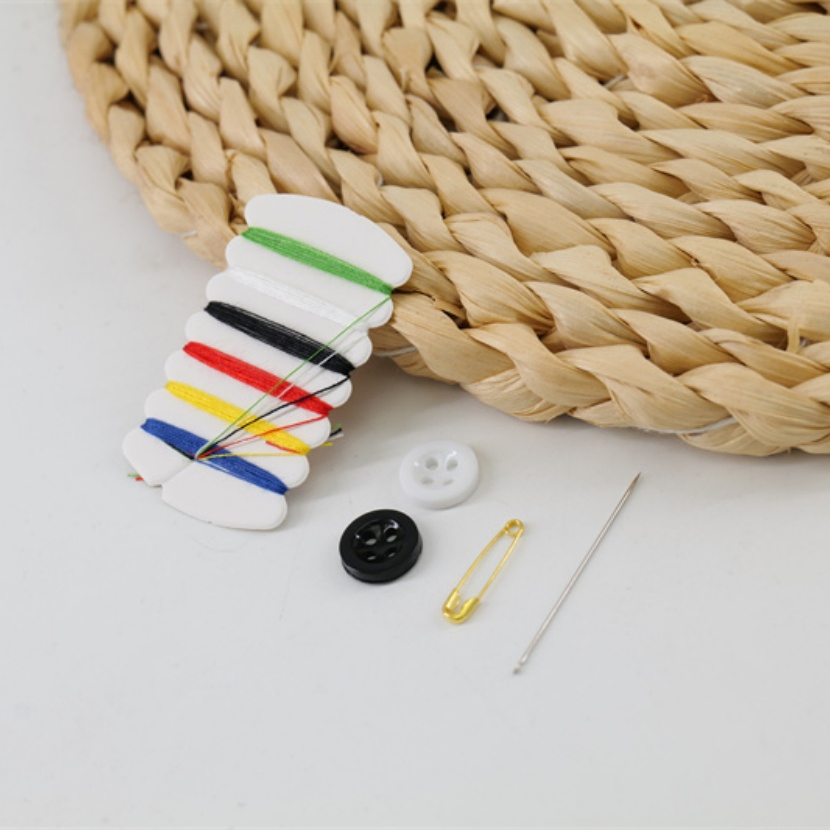 Custom Logo Color Square Cheap Mini Portable DIY Needlework Sewing Kit for Household School