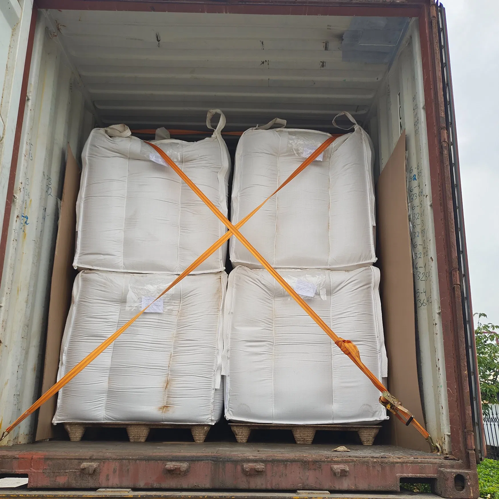 High-Strength Cementitious Expansion Agent for Controlled Cracking in Construction