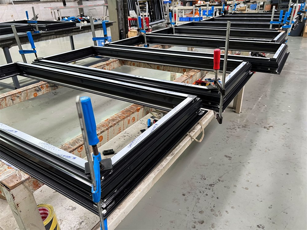 Smart Wireless Electric Window Control System with Remote