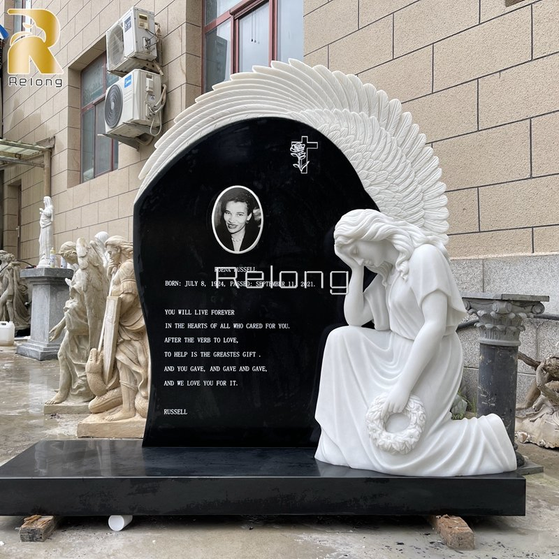 High Quality Marble Carving Stone Tombstone Hand Carved Marble Angel with Heart Monument for Sale