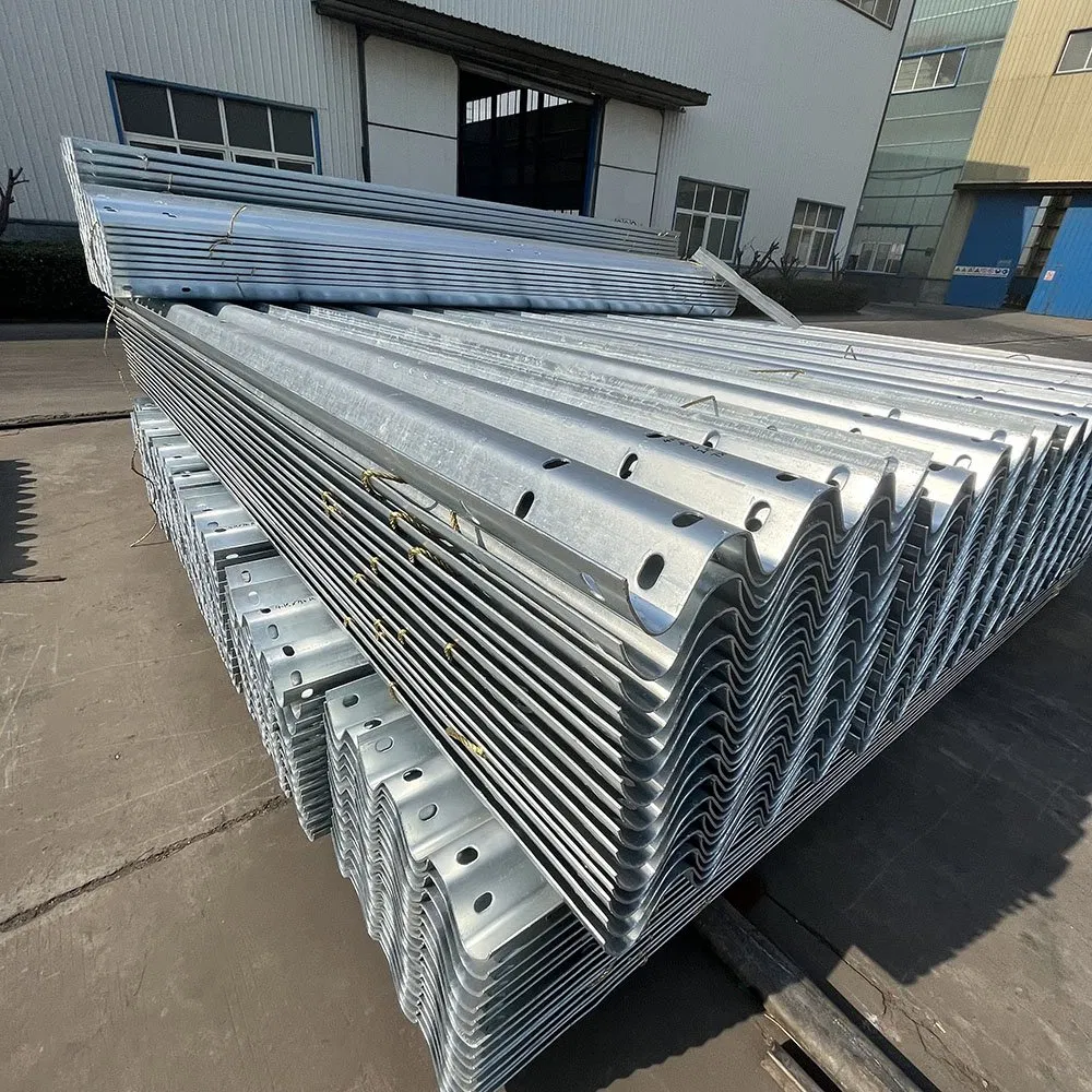Weather-Resistant Highway Guardrail for Expressways with En1317