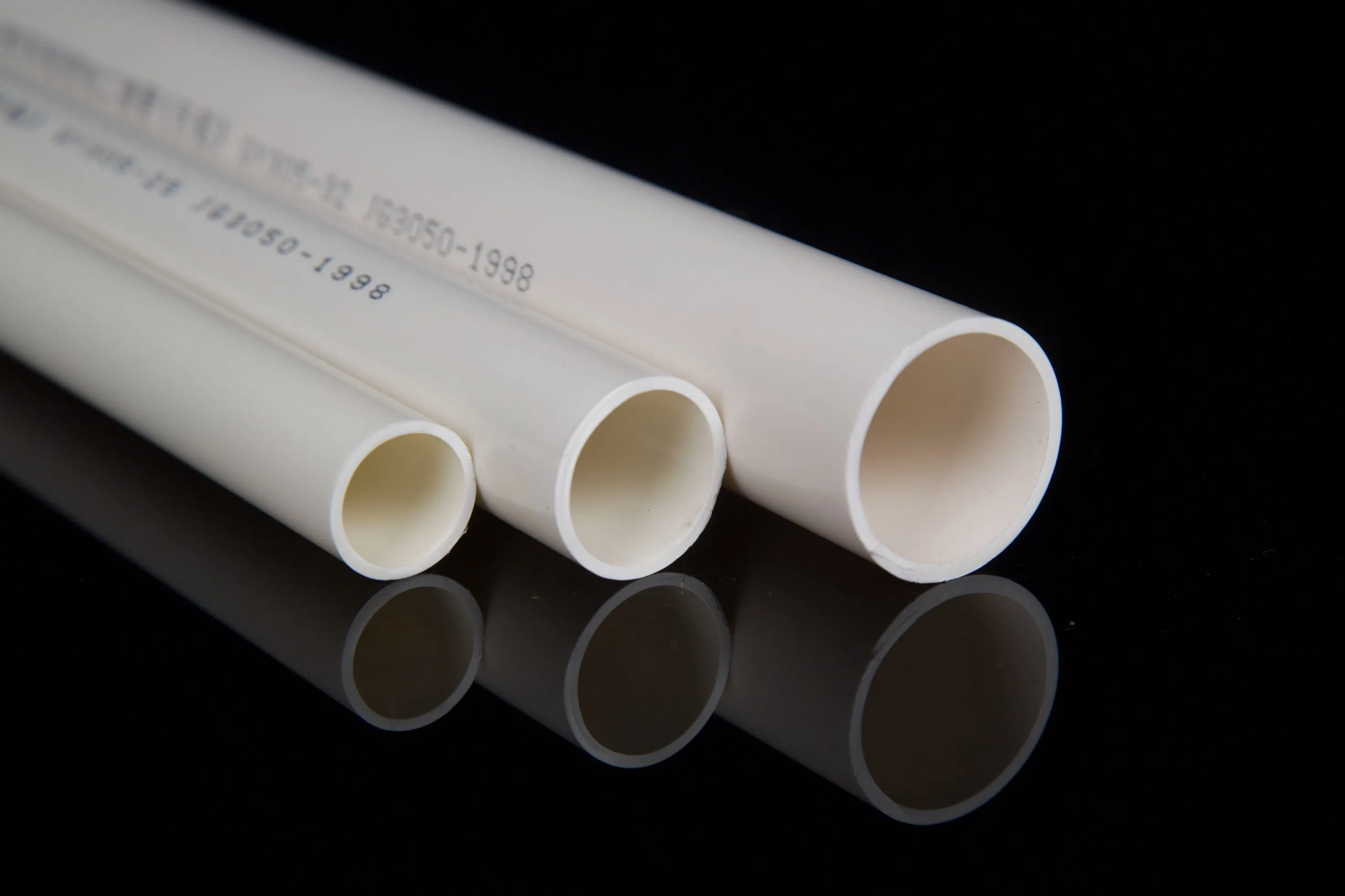Multi-Type White Polyvinyl Chloride Material Flame Retardant Insulation Tube 16 mm 20 mm 25 mm 32 mm 40 mm Plastic Tube