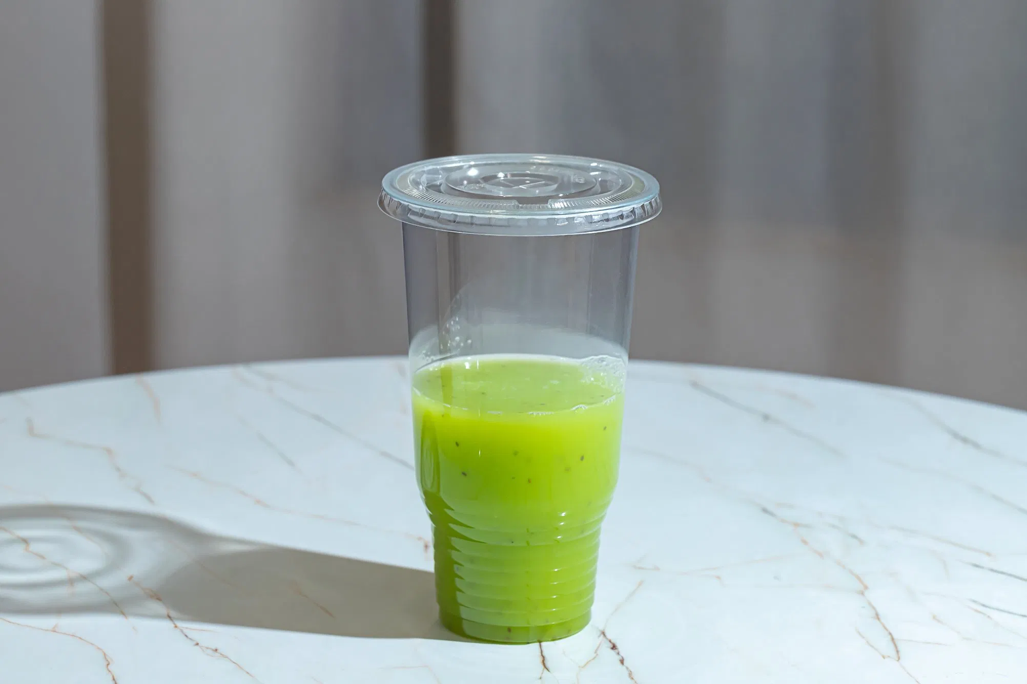 Стакан для напитков PET 32oz с крышкой и логотипом