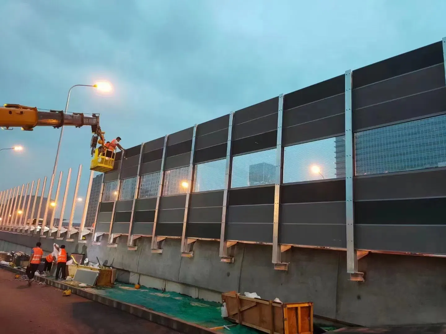 Road Soundproof Barrier Metal Noise Barrier Customized