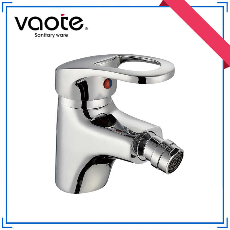 Смеситель для ванны с длинным изливом, хром (VT 11002)