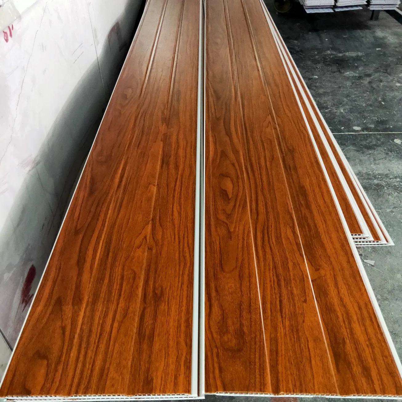 Fast Install PVC Ceiling Waterproof Wood Laminate PVC Panel in China