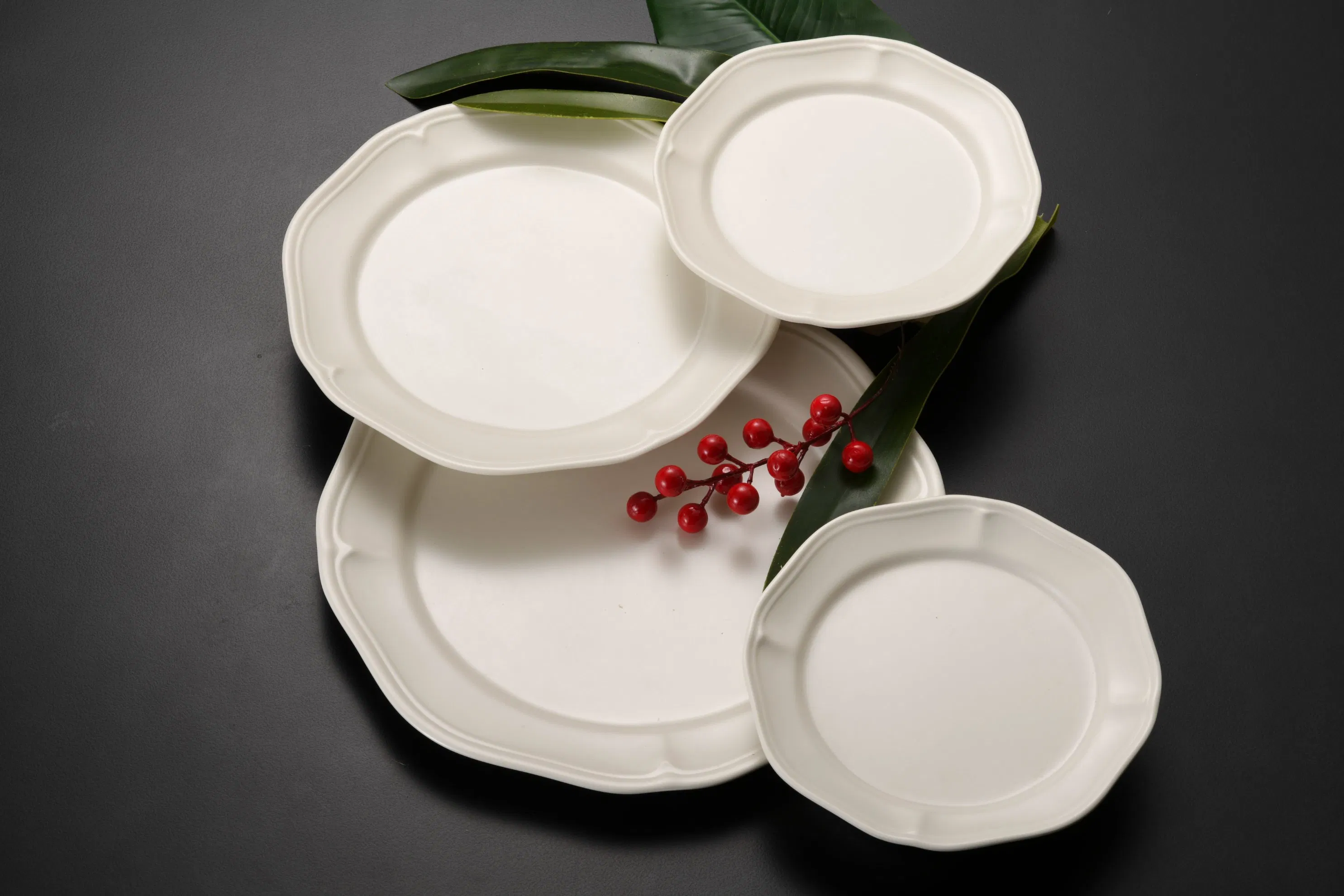 Premium Melamine Cake Dessert Snack Serving Round Dinner Plate for Christmas