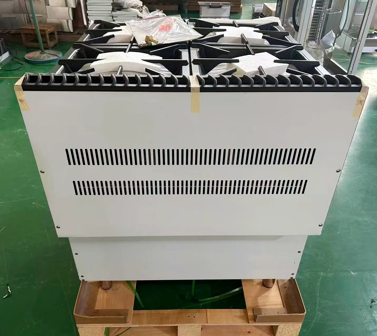 Промышленная газовая плита 4 конфорки с духовкой