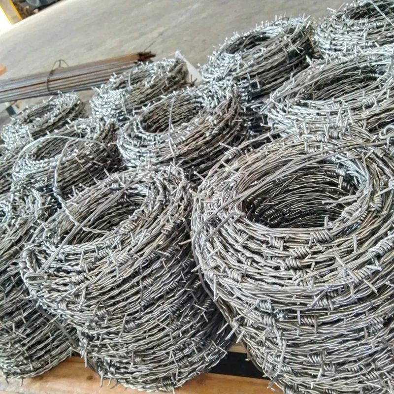 Heavy-Duty Galvanized Barbed Wire for Secure Farm Fencing Barbed Wire Roll Fence