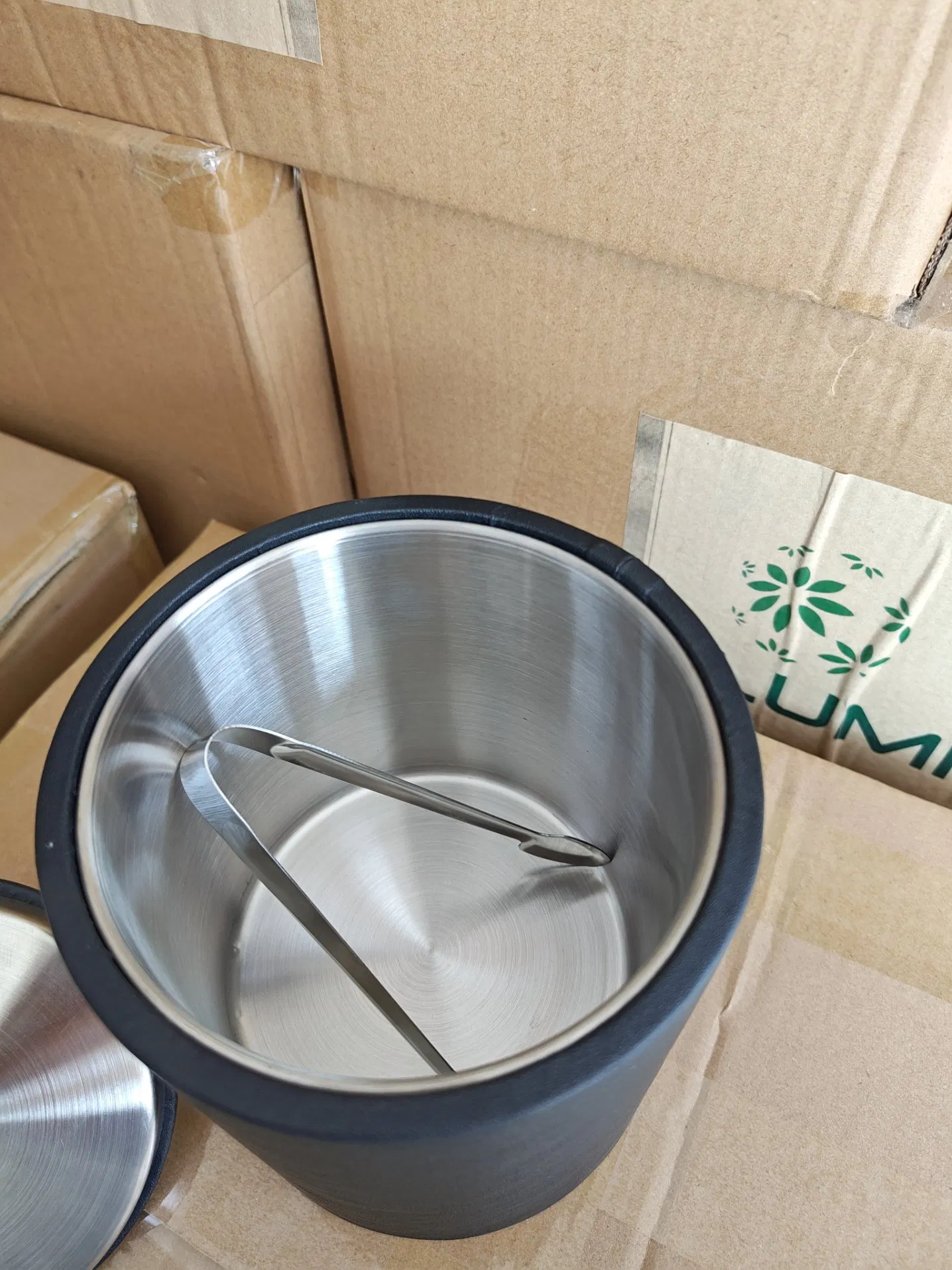 Hotel Ice Bucket with Luxury Leather