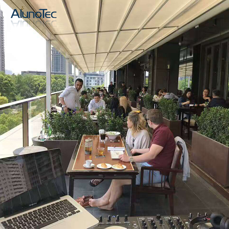 Sun Protection Electric Folding Roof Retractable Awnings for Outdoor Bars